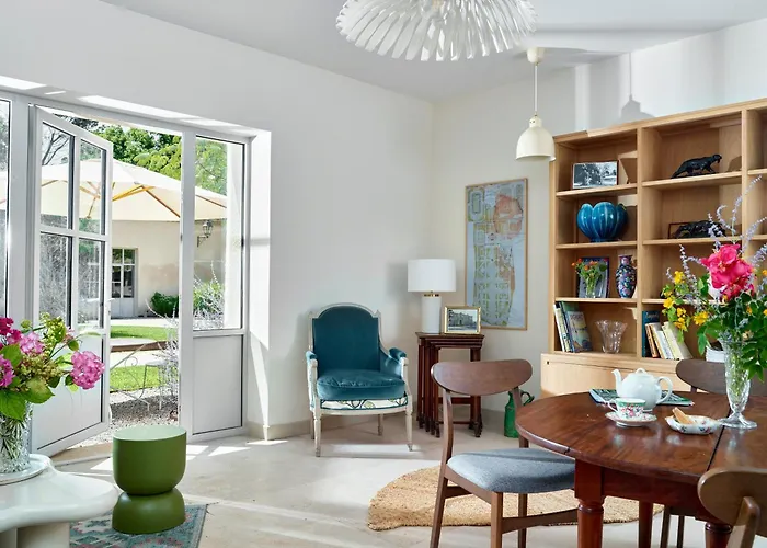 Lovely In Historic Estate شقة مونبيلييه